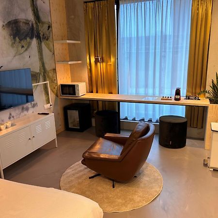 Hotel Moloko -Just A Room- Sleep&Shower-Digital Key By Sms Enschede Zewnętrze zdjęcie